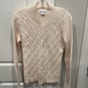 Liz Claiborne Cream V-Neck Sweater with Intricate Knit Design